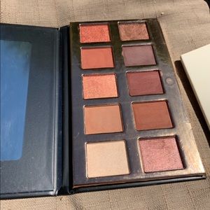 Crown pro Fuego palette